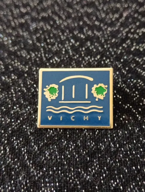 Pin's Pins Pin Enamel 6 Ville France "VICHY"