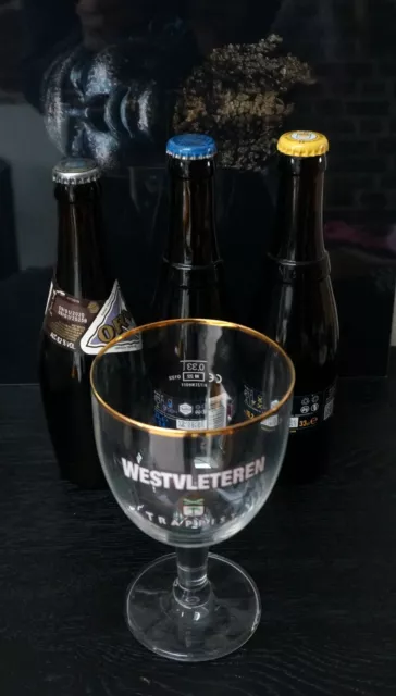 bouteilles  Westvleteren n°12, n°8, orval et un verre de 33cl