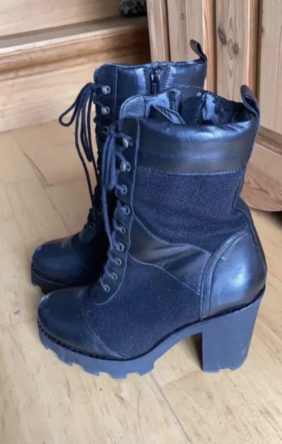 Rihanna river hot sale island boots