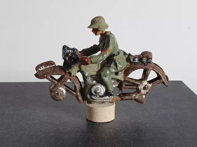 Elastolin Lineol Soldat auf Motorrad Kradmelder Militär II. WK Blech Masse