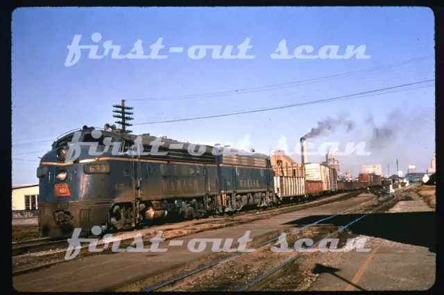 R DUPLICATE SLIDE - Wabash WAB 633 F-7 Action on Freight at Decatur IL