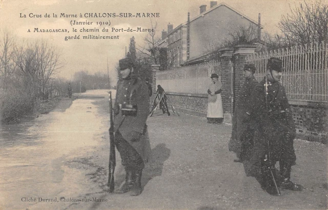 Cpa 51 La Crue De La Marne A Chalons Sur Marne 1910 / A Madagascar / Le Chemin D