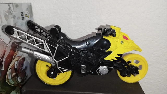 Moto Jaune Avec Figurine Action Man Année 2000