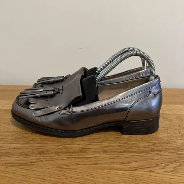 Clarks busby sales folly