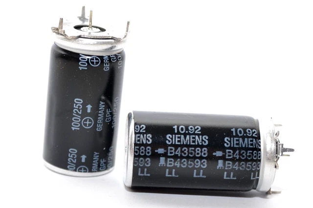 8x Siemens Typ GPF Elko Kondensator Serie B41283, 22 µF / 63 V