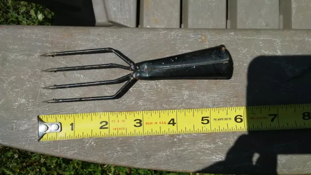 Vintage frog fishing spear trident Vintage frog fishing spear trident