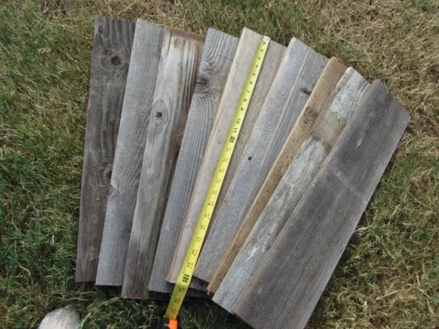10 Reclaimed Fence Boards: Weathered Barn Wood for Crafts