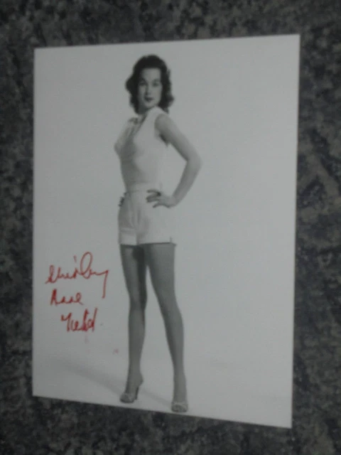 SHIRLEY ANNE FIELD - ALFIE - 10x8  PHOTO SIGNED (SLIGHT SMUDGE)