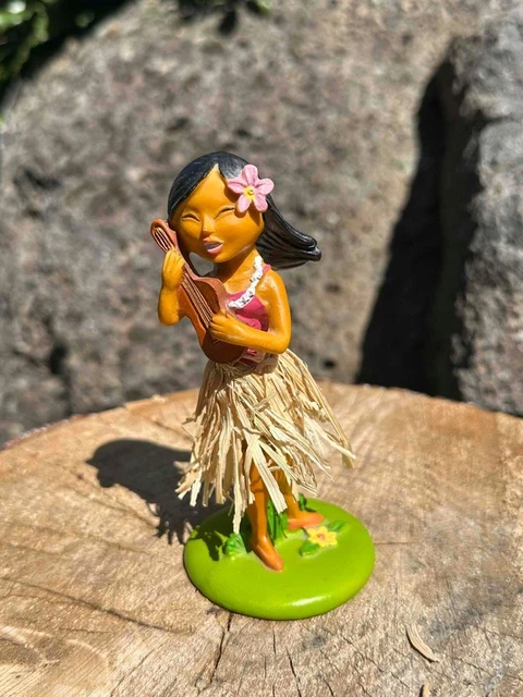 Vintage Hula Girl Dashboard Wobbler 5" Playing Ukulele
