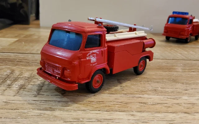 Grande échelle De Pompier Mercedes 220 SE - Modèle Réduit 1/43 Norev - Occasion