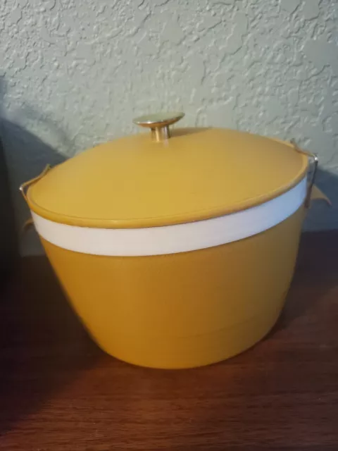 Vintage Sun Frost Therm O Ware Yellow Insulated Serving Bowl W/Lid Great camping