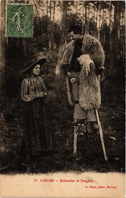 CPA AK Landes Folklore Echassier et Bergere 776927 