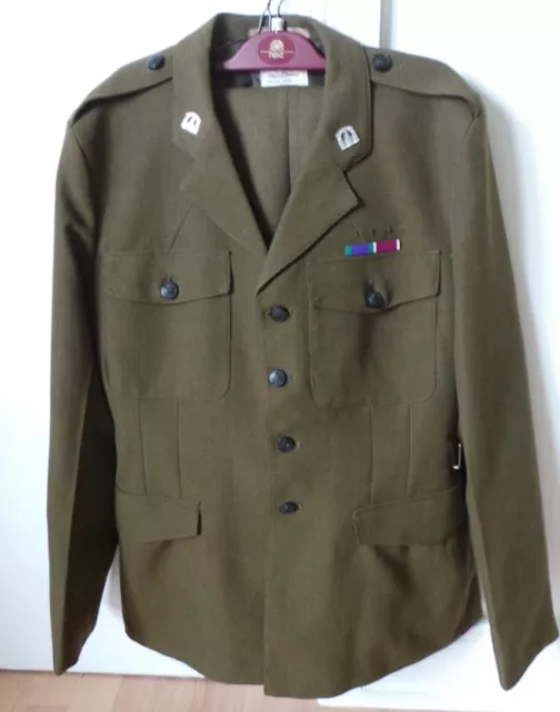 7th ROYAL IRISH REGIMENT NO.2 DRESS - WITH RIBBONS & INFANTRY PATCH - NAMED