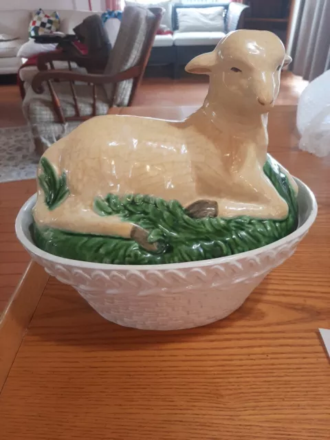Vintage Portuguese Majolica Ceramic Tureen With Lamb Cover 11x8x5