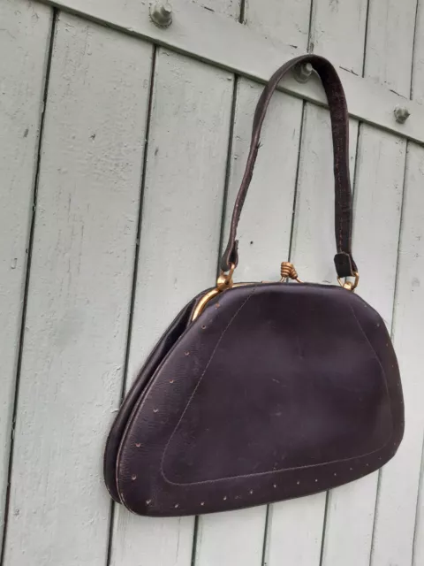 ANCIEN PETIT SAC Main Cuir 1940 TRES BON ETAT DE
