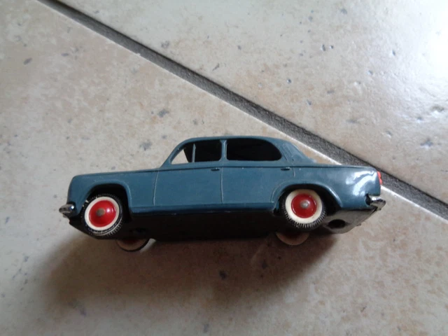 1/43 Peugeot 403 Cabriolet Blanc Crème 1960 Norev - Collection