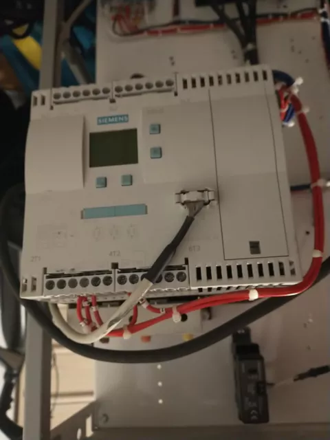 SIEMENS SIRIUS 3RW4434-6BC34 460V 75HP Sanftstarter AC OVP