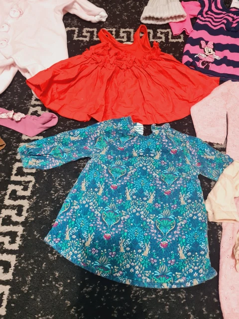 #C66 Enorme pacchetto di vestiti per bambina 6-9 mesi NEXT GEORGE DISNEY ZARA PRIMAR 9