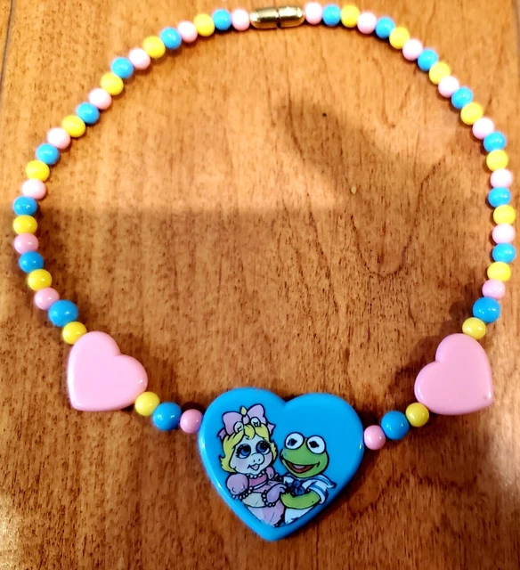 Vintage Miss Piggy Loves Kermit Muppet Babies Plastic Heart Necklace RARE 14.5"