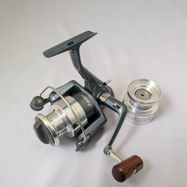 phone holder for fishing rod The Rig™ Color:SXJ 6/4 MC 2-SPD Raptor Right Hand w/Guide Plate Black New canopy rod rack utilizing a durable silicone XPEDITION ADV