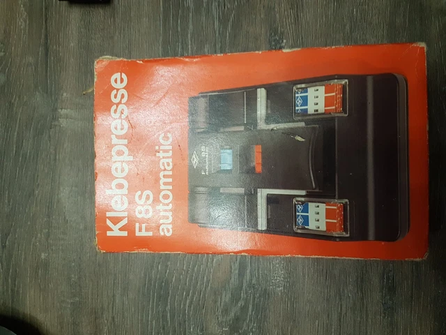 F8S Automatic COLLEUSE AGFA SUPER 8  Klebepresse à bandes adhésives
