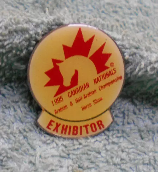 #D142.  1995 Canadian Nationals Arabian Championships Horse Show  Lapel Badge