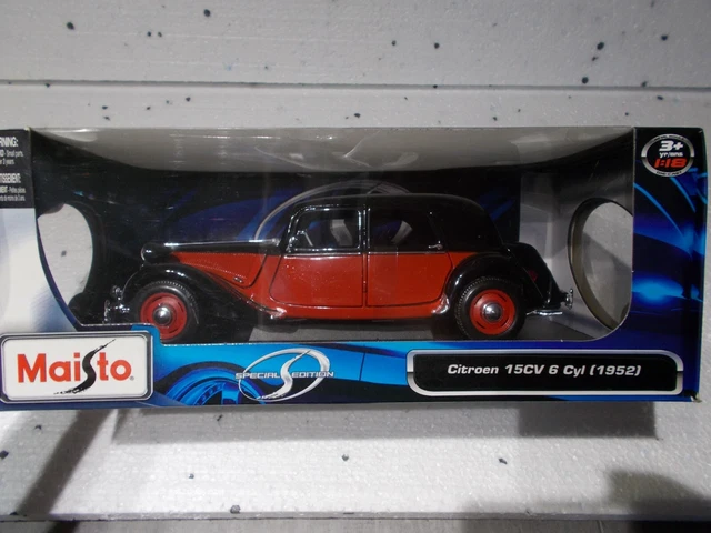 Maisto 1/18 Scale Diecast 35821 - Citroen 15CV 6 Cyl 1952 Red / Black