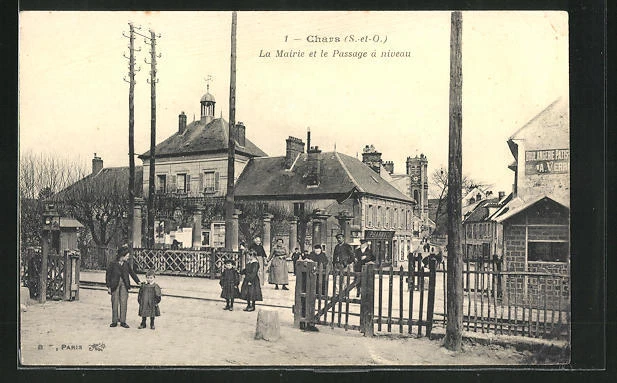 CPA Chars, La mairie et le Passage à niveau, Bahnübergang