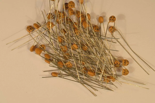 Lot De 50 Condensateurs Céramiques 33pF 50V THOMSON - Composants électroniques Neufs