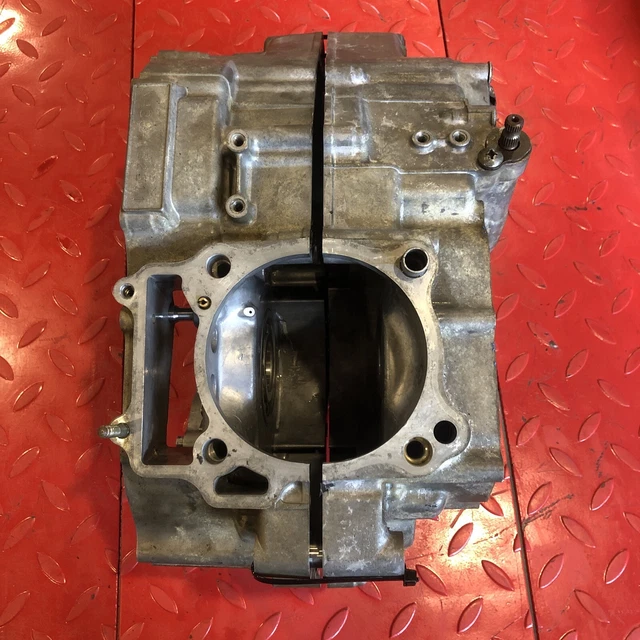 2003 Suzuki LTZ 400 Crank Case Set, Center Cases, KFX, DVX, OEM, CC00 2003 Suzuki LTZ 400 Crank Case Set, Center Cases, KFX, DVX, OEM, CC00