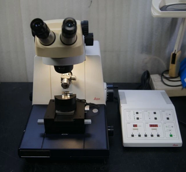 Leica ULTRACUT R Ultramicrotome