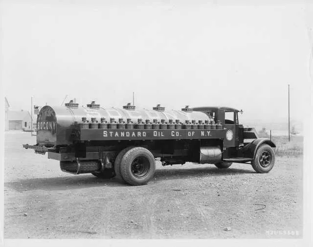 1931 Mack AK Tanker Truck Press Photo 0200 - Standard Oil Co New York SoCoNY