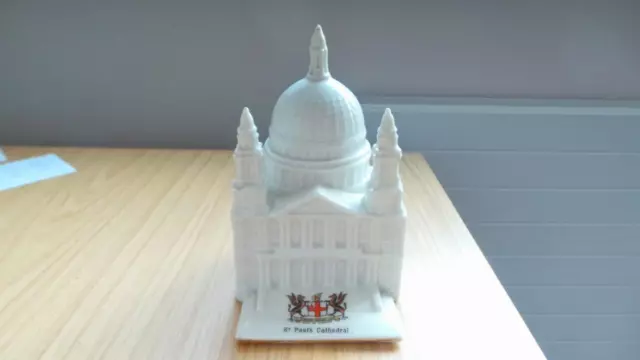 BC757: Crested China - St Paul's Cathedral - City of London - Alexandra China
