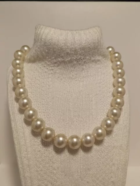 Vintage Faux Pearl Marvella 14 Inch Necklace With 2 Inch Extension