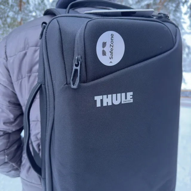 https://www.picclickimg.com/oO8AAOSw71ZlkZr4/Thule-Accent-convertible-bag-Backpack-business-rucksack-17L.webp