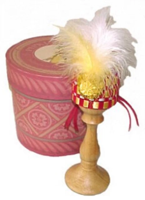 PIPKIN AND BONNET HAT, The Glengarry 1817, With 7" tall wooden hat stand
