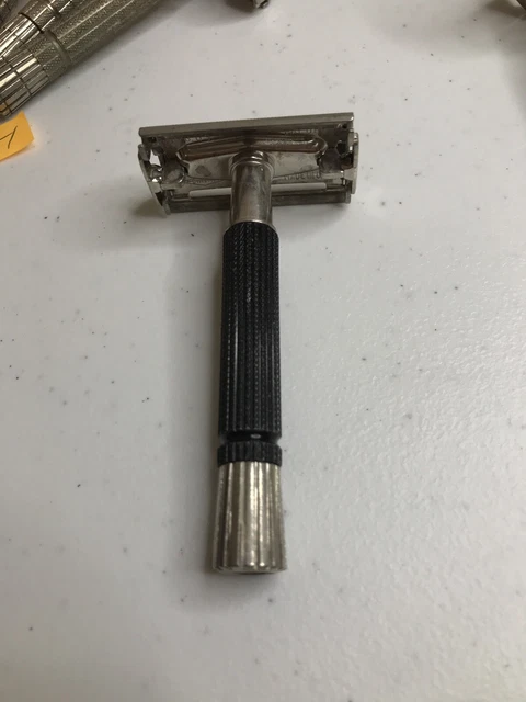 Vintage Gillette Black Super Speed TTO DE Safety Razor S-4 1972