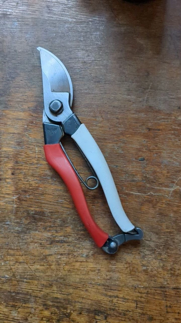 Okatsune 103 Bypass Secateurs Felco pruning
