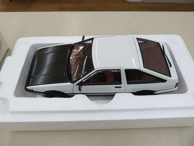 Initial D Ae86 Dans Voitures, Camions Et Fourgons Miniatures