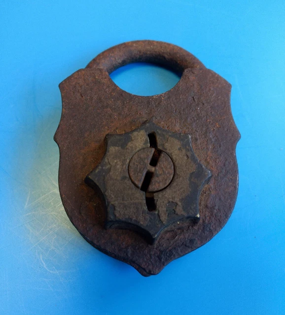 Old Vtg Collectible Cast Iron? Metal? Padlock Lock 8 Star