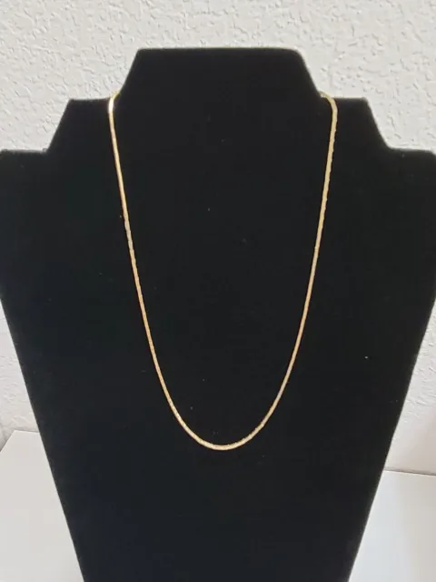 Vintage 14k Solid Yellow Gold Ladies Necklace - 17"