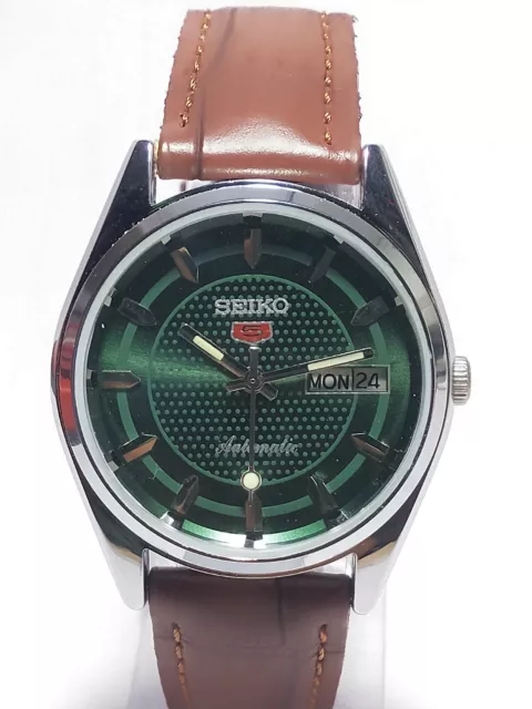 Vintage Seiko Automatic Movement Day Date Analog Dial Wrist Watch F14