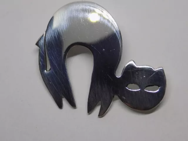 Solid Sterling 925 Silver Cat/Kitten/Pussy Brooch. Free UK P&P 🇬🇧