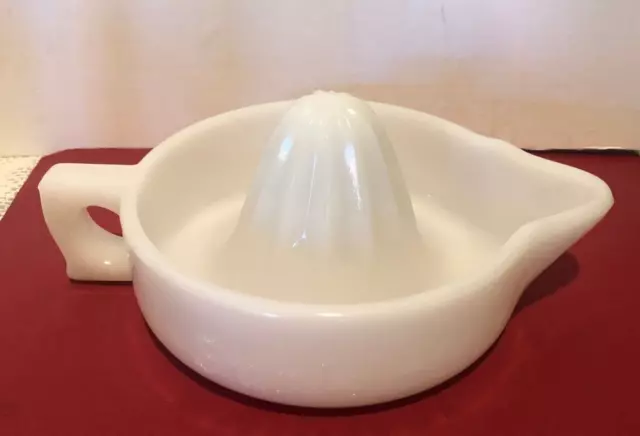 Vintage McKee Sunkist Milk Glass Juicer Reamer Extractor Pat # 68764 USA Made