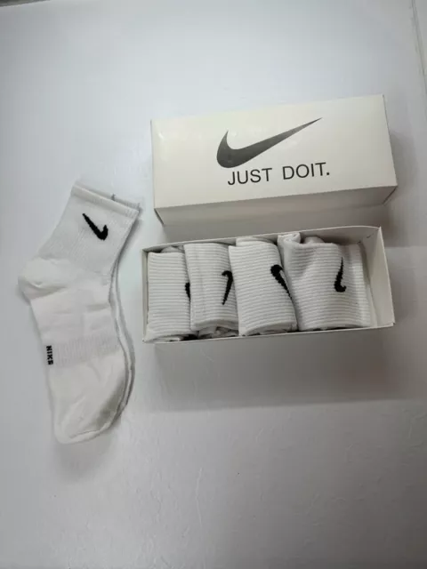 Chaussettes Blanche Nike 42-46 neuves