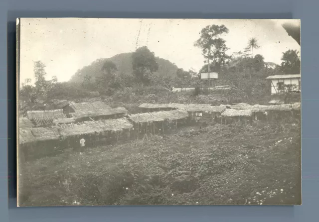 Cameroun, Njombé, Le Marché, au fond les 3 montagnes de Vénus  Vintage silver pr