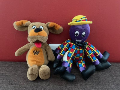 henry plush dog