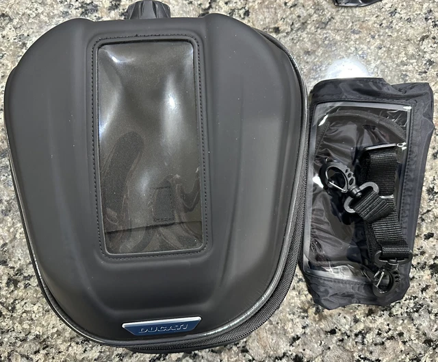 Givi Tank Bag ST - Ducati Multistrada - Ducati Universal - Multiport Adapter