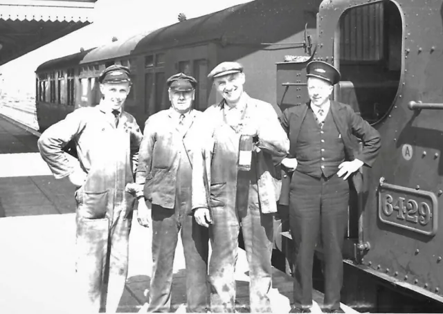 Vintage Photo British Train 6429 Staff Workers Friends Railway 1940s-1950s