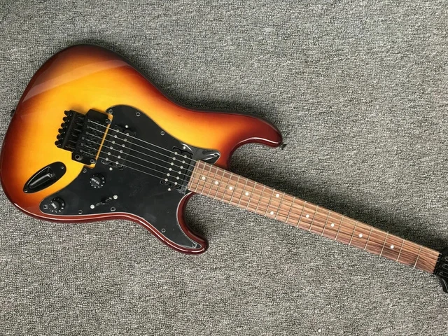 ST 6 strings electric guitar, sunburst maple fingerboard black pick pickguard